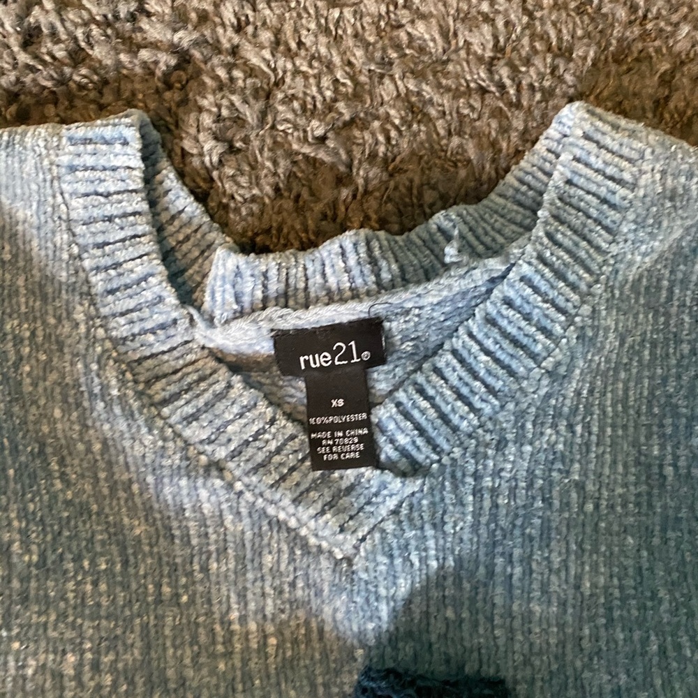 Sweater Bundle! - Picture 4 of 5